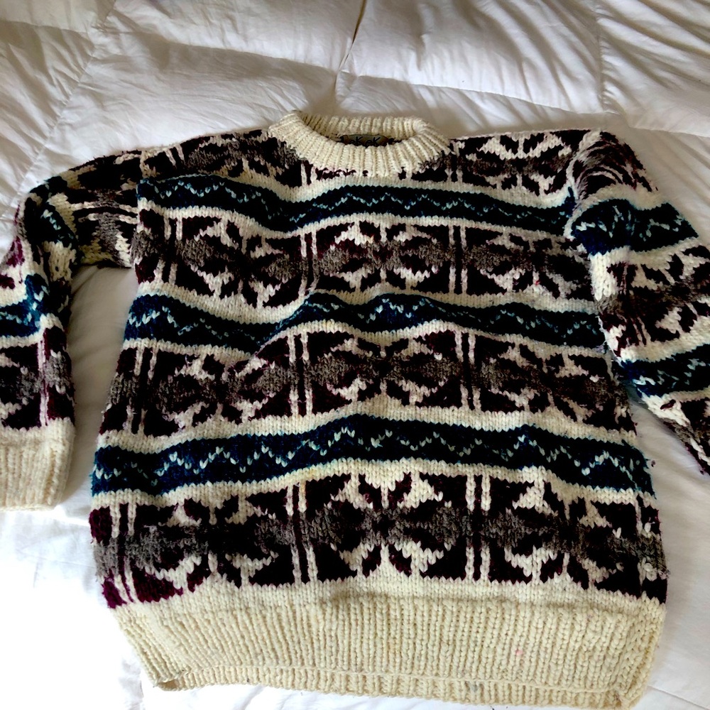 Cozy autumnal sweater that transitions to winter.
